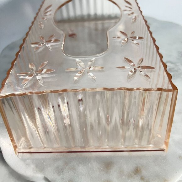 Vtg Pink Peach Lucite Acrylic Tissue Box Floral Etched MCM Wall Hanger Vanity - Picture 2 of 9
